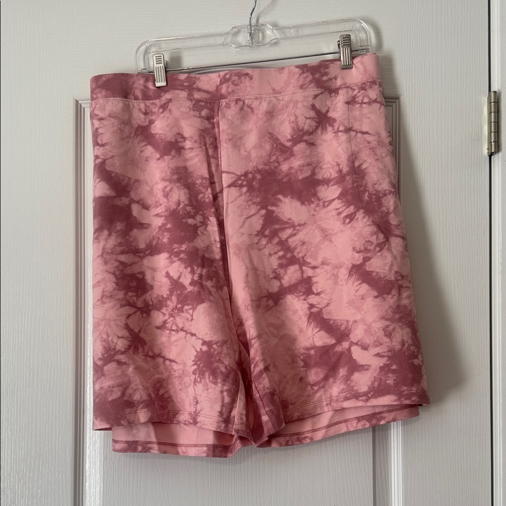 D & Co Pink Tie-Dye Sweatshirt and Short Set Women's Size 4X - Picture 4 of 5